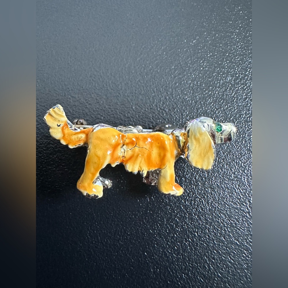 Vintage enamel Springer Spaniel dog brooch